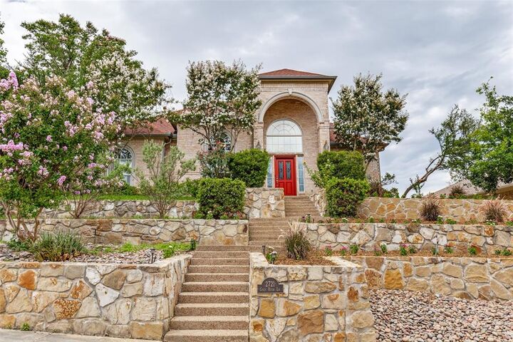 2721 Gold Rush Lane, Carrollton, TX 75007